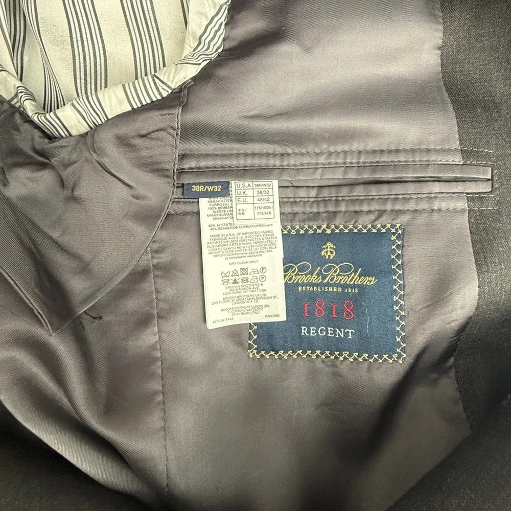 Brooks Brothers 1818 Regent Blazer 38R Charcoal Gray Wool Two-Button Jacket